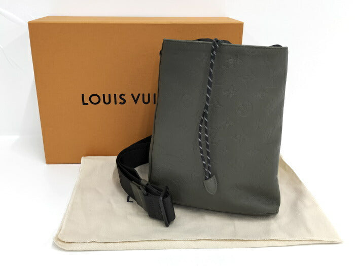 【中古】LOUIS VUITTON ボディバッグ チョークスリングバッグ モノグラムシャドウ カーキ M44634 